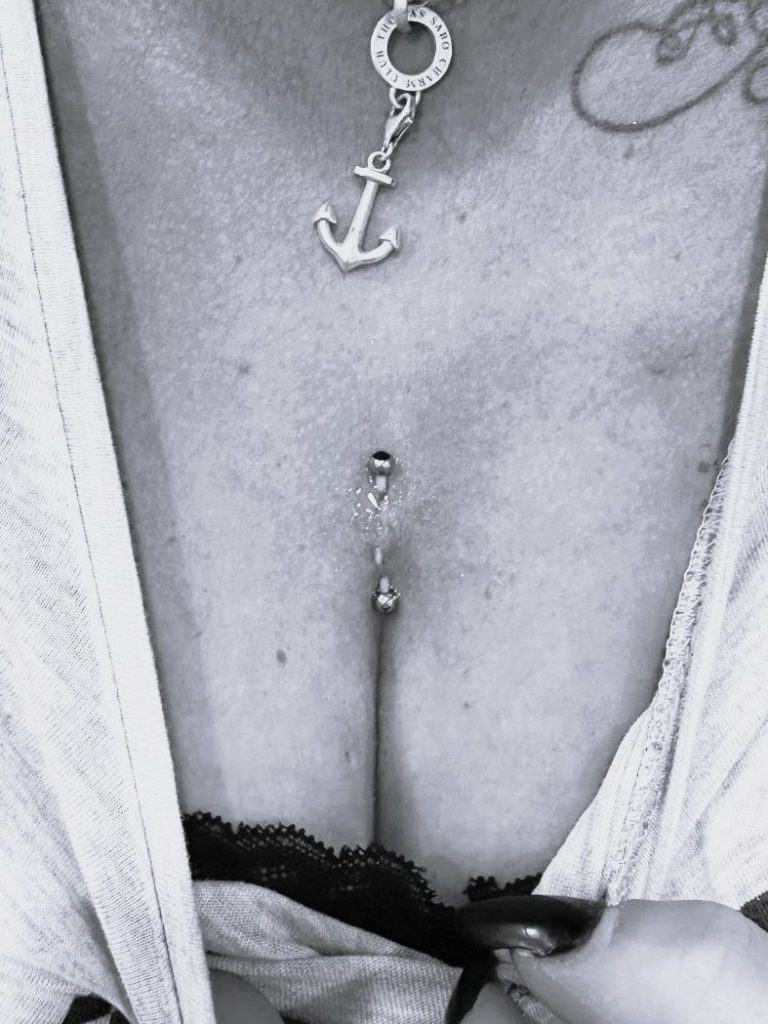 Piercing Nordenham Brust, Dekolletee