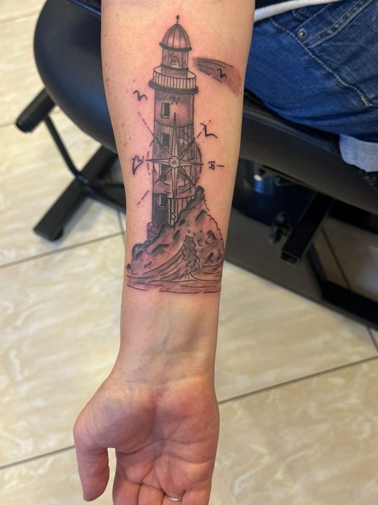 Tattoo - Unterarm - Leuchtturm - Nordsee
