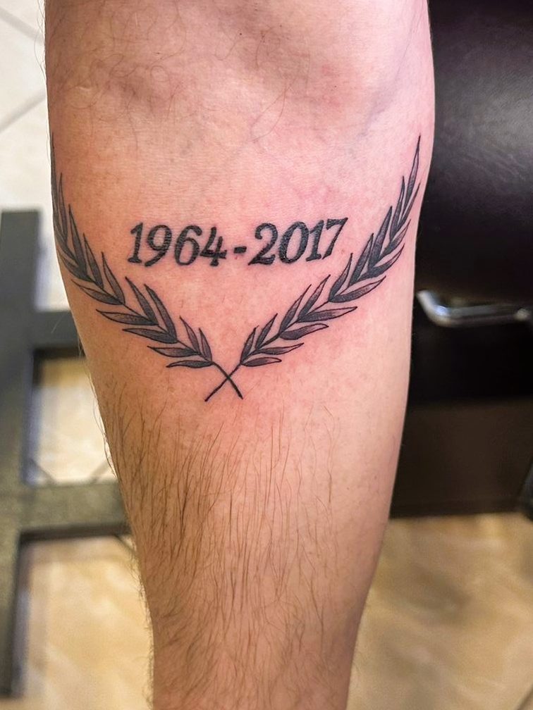 Symbol-Tattoo Nordenham - Ehrung, Kranz
