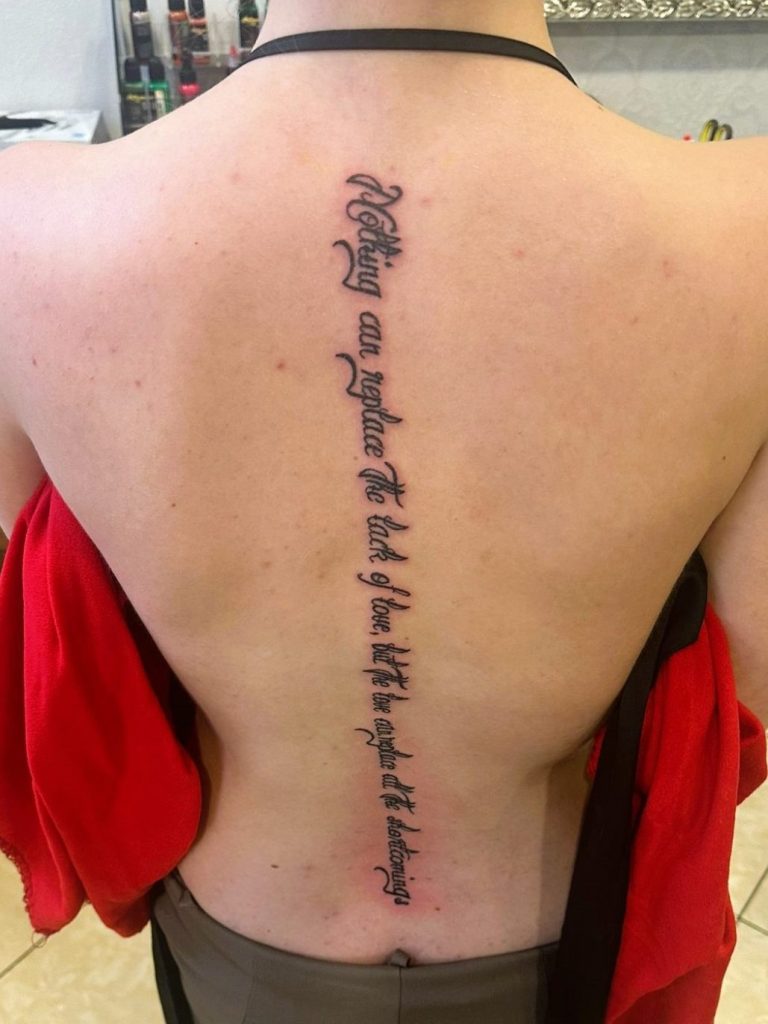 Rücken Tattoo Nordenham - Spruch Rücken