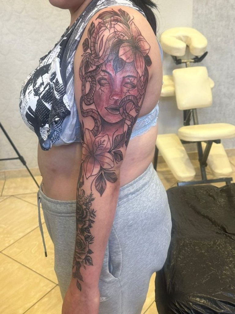 Tattoo - Oberarm - Medusa - Realistic