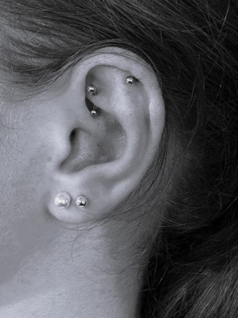 Ohrpiercing, Helix, Rook