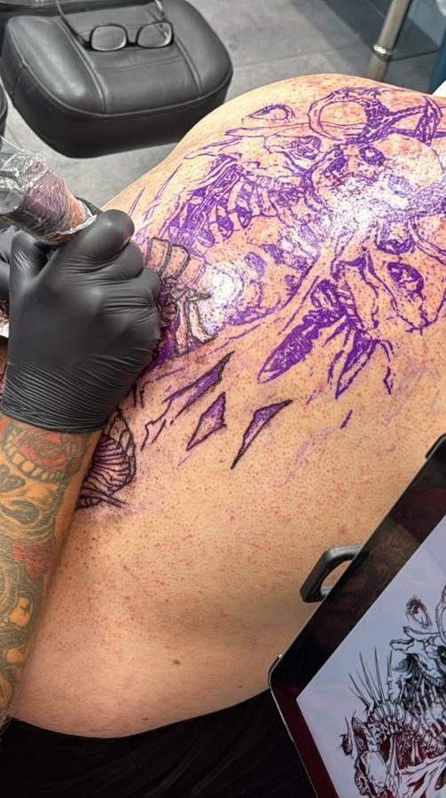 Rosen Tattoo stechen